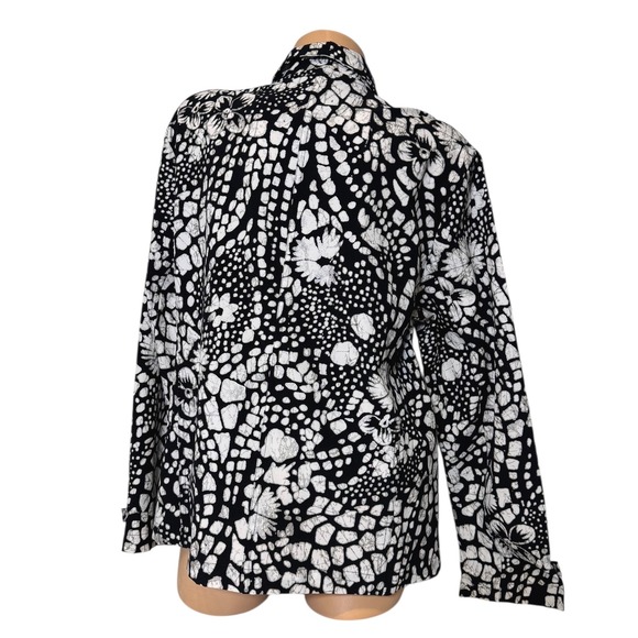 Zenergy Chico's Womens Size 2 L Black White Abstract Floral Print Zip Up Jacket - Picture 7 of 11